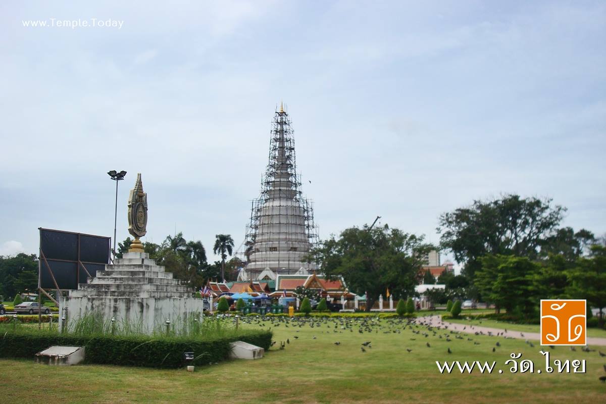 วัดพระศรีมหาธาตุวรมหาวิหาร (Wat Phra Si Mahathat) "วัดประชาธิปไตย" แขวงอนุสาวรีย์ เขตบางเขน กรุงเทพมหานคร 10220