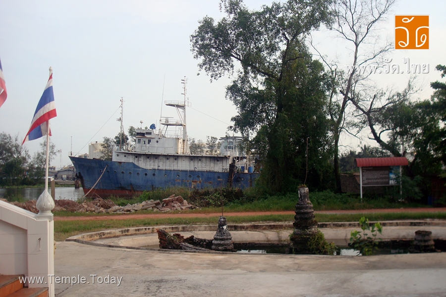 วัดน้อยนางหงษ์ (Wat Noi Nang Hong) (วัดหงษ์อรุณรัศมี) ตั้งอยู่ที่ ตำบลท่าจีน อำเภอเมืองสมุทรสาคร จังหวัดสมุทรสาคร 74000