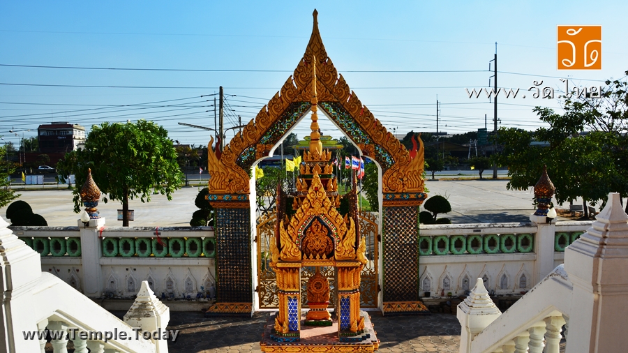 วัดบางตะคอย (Wat Bang Ta Koi) ตั้งอยู่เลขที่ 24/4 บ้านบางตะคอย ถนนพระราม 2 หมู่ที่ 2 ตำบลชัยมงคล อำเภอเมืองสมุทรสาคร จังหวัดสมุทรสาคร 74000