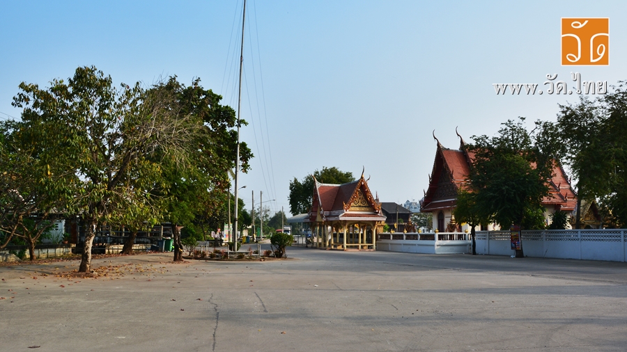 วัดราษฎร์รังสรรค์ (Wat Rat Rangsan) (วัดคอกกระบือ) หมู่ที่ 2 ถนนพระราม 2 บ้านคอกกระบือ ตำบลคอกกระบือ อำเภอเมืองสมุทรสาคร จังหวัดสมุทรสาคร 74000