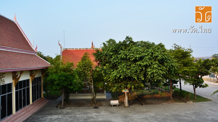 วัดราษฎร์รังสรรค์ (Wat Rat Rangsan) (วัดคอกกระบือ) หมู่ที่ 2 ถนนพระราม 2 บ้านคอกกระบือ ตำบลคอกกระบือ อำเภอเมืองสมุทรสาคร จังหวัดสมุทรสาคร 74000
