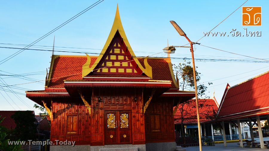 วัดทองธรรมิการาม (Wat Thong Dham Mi Ka Ram) ตั้งอยู่เลขที่ 49/7 ถนนเศรษฐกิจ หมู่ที่ 7 ตำบลท่าทราย อำเภอเมืองสมุทรสาคร จังหวัดสมุทรสาคร 74000