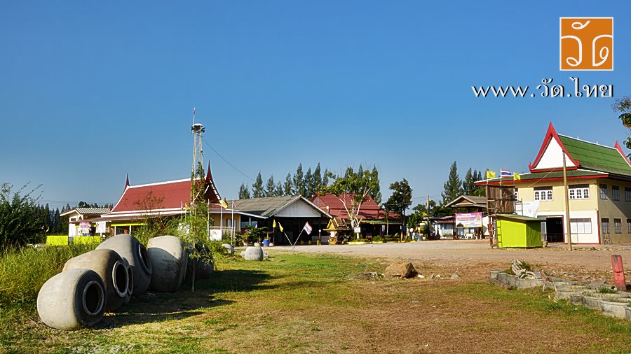 วัดเจ็ดโคกวนาราม (Wat Chet Khok) ตั้งอยู่เลขที่ 141 หมู่ที่ 3 ตำบลบางหญ้าแพรก อำเภอเมืองสมุทรสาคร จังหวัดสมุทรสาคร 74000