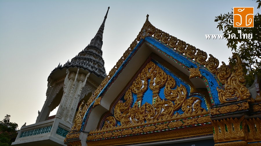 วัดนาโคก (Wat Na Khok) ตั้งอยู่เลขที่ 1 หมู่ที่ 2 ตำบลนาโคก อำเภอเมืองสมุทรสาคร จังหวัดสมุทรสาคร 74000