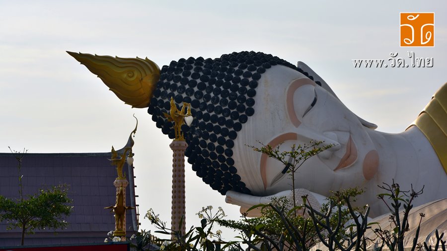 วัดน่วมกานนท์ (Wat Nuam Kanont) ตั้งอยู่เลขที่ 17 หมู่ที่ 5 ตำบลชัยมงคล อำเภอเมืองสมุทรสาคร จังหวัดสมุทรสาคร 74000