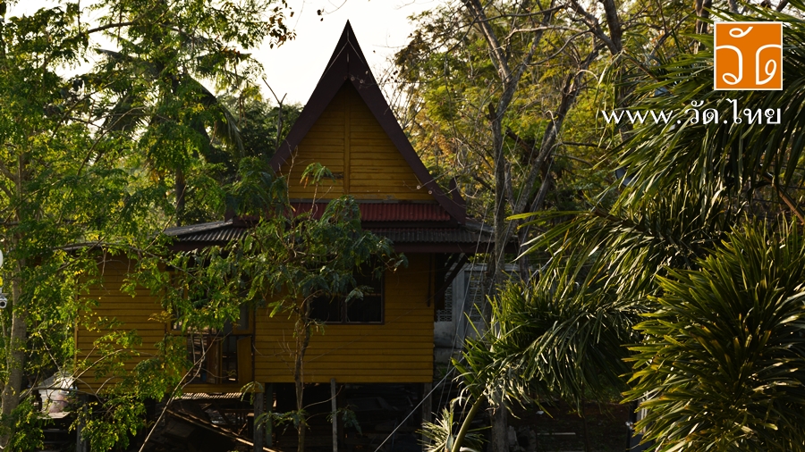 วัดป่ามหาไชย (Wat Pa Mahachai) ตั้งอยู่ บ้านอ้อมโรงหีบ หมู่ที่ 7 ตำบลบ้านเกาะ อำเภอเมืองสมุทรสาคร จังหวัดสมุทรสาคร 74000