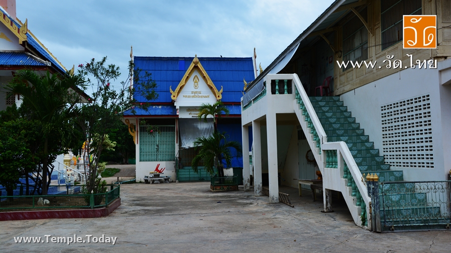 วัดพวงมาลัย (Wat Phuang Malai) ตำบลแม่กลอง อำเภอเมืองสมุทรสงคราม จังหวัดสมุทรสงคราม 75000