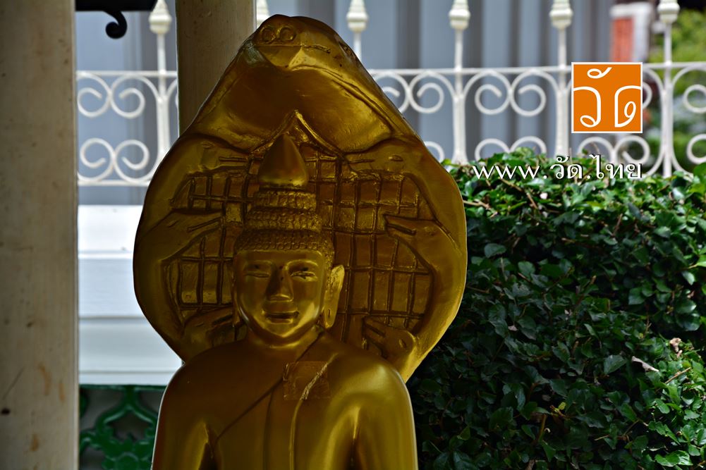 วัดบพิตรพิมุข วรวิหาร (Wat Bophitphimuk Worawiharn) ตั้งอยู่เลขที่ 266 ถนนจักรวรรดิ แขวงจักรวรรดิ เขตสัมพันธวงศ์ กรุงเทพมหานคร 10100