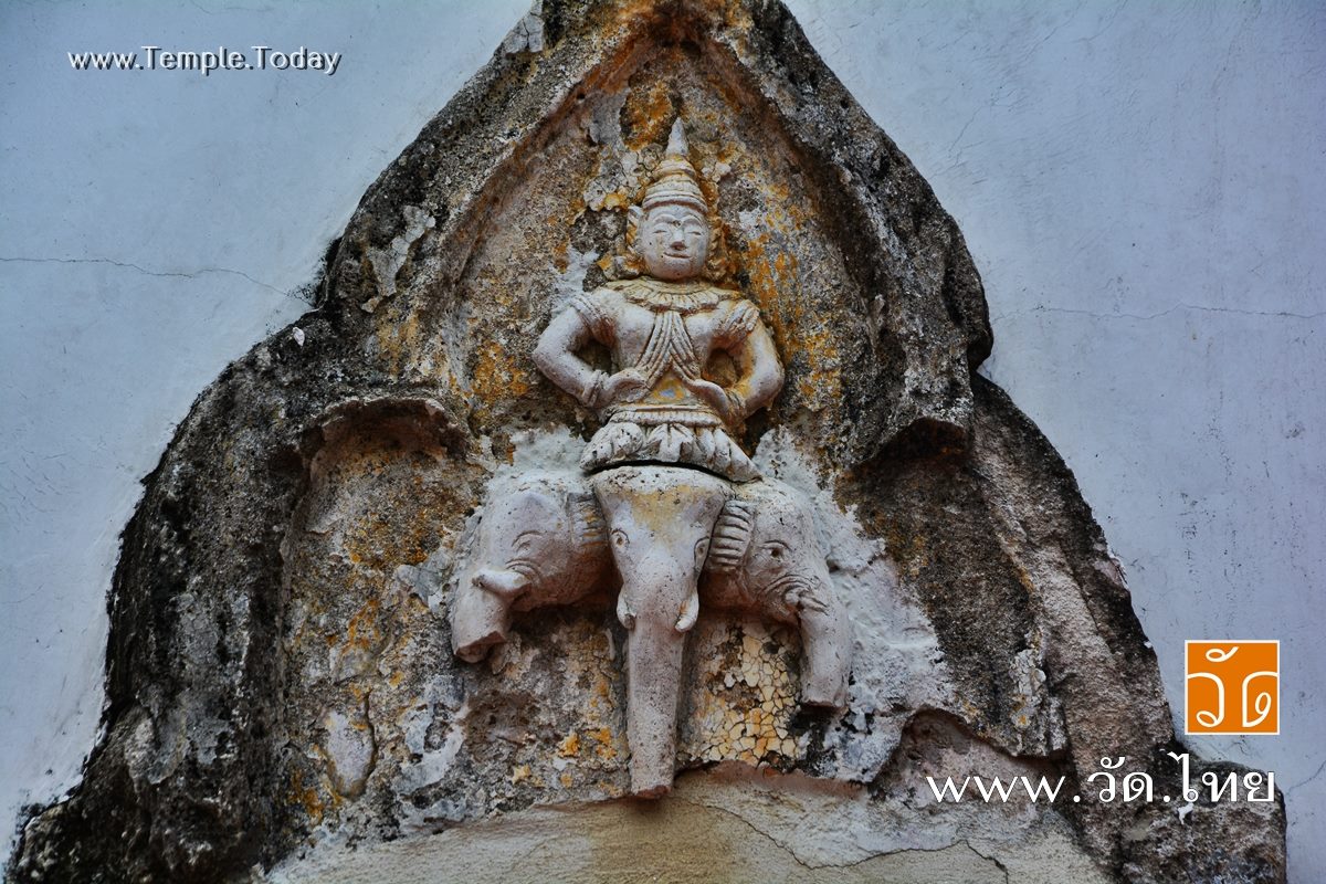 วัดเขาเหลือ (Wat Khao Lua) ตำบลหน้าเมือง อำเภอเมืองราชบุรี จังหวัดราชบุรี 70000 