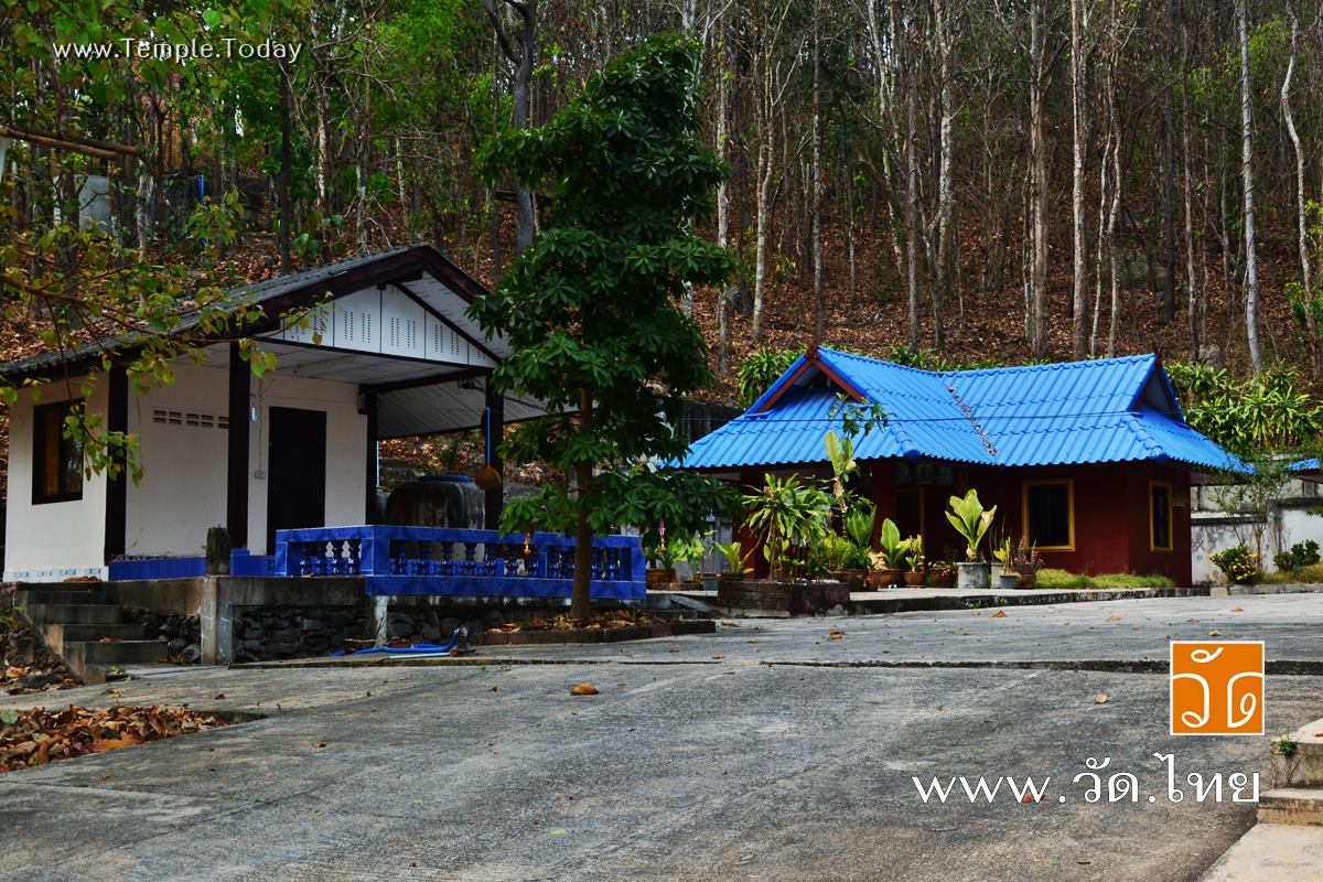 วัดป่าห้วยตุ้ม [Wat Pa Huai Tum] (วัดศรีเมืองชุม) ตำบลลอ อำเภอจุน จังหวัดพะเยา 56150