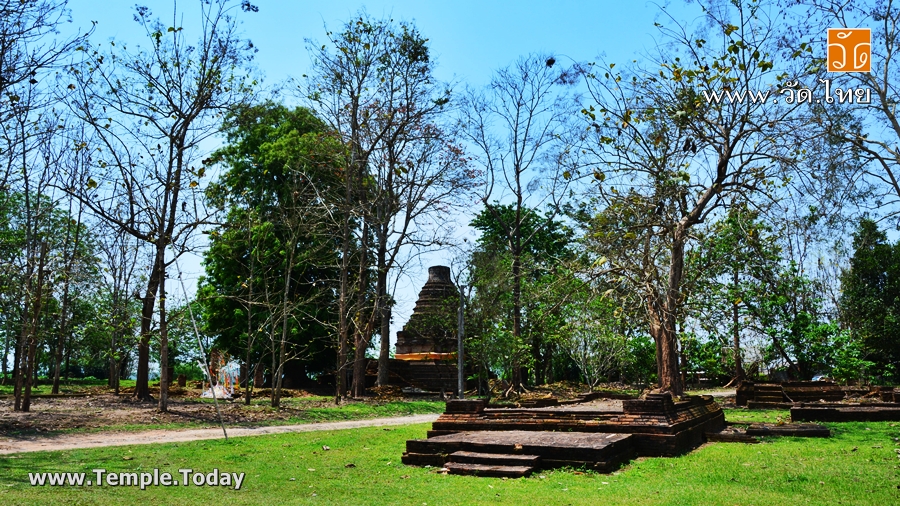 วัดธาตุเขียว ( วัดร้าง โบราณสถาน ) Wat That Khieo บ้านเชียงแสนน้อย ตำบลเวียง อำเภอเชียงแสน จังหวัดเชียงราย 57150