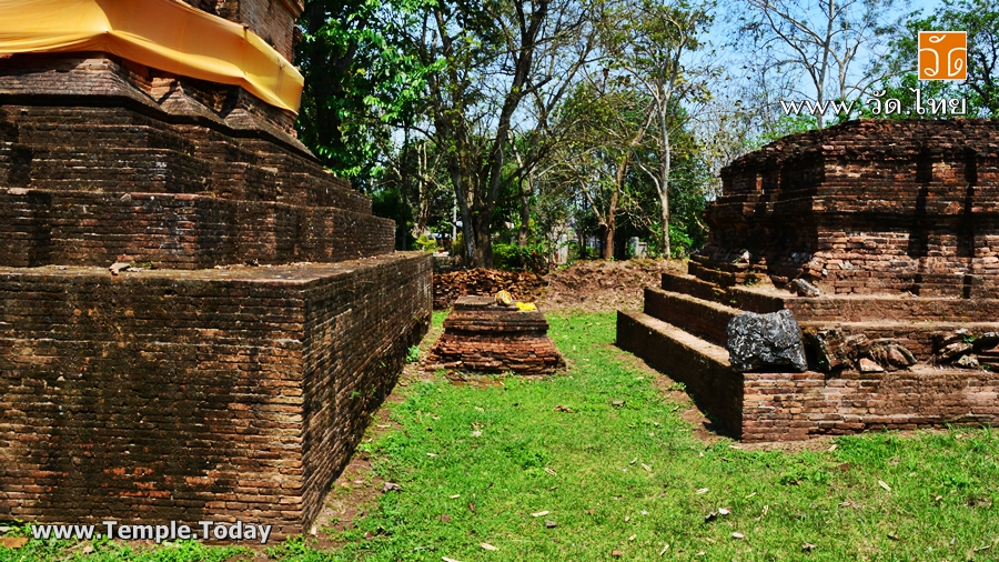วัดธาตุเขียว ( วัดร้าง โบราณสถาน ) Wat That Khieo บ้านเชียงแสนน้อย ตำบลเวียง อำเภอเชียงแสน จังหวัดเชียงราย 57150